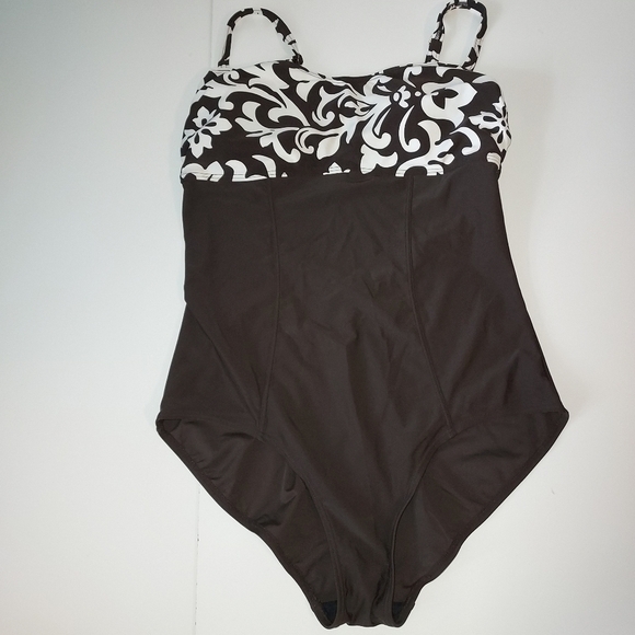 Silhouette Solution One Piece Swimsuit - Picture 3 of 7